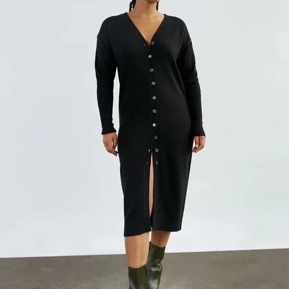 Aritzia Dresses & Skirts - Aritzia Wilfred Utopia Cardigan Sweater Midi  Dress V-neck Ribbed Size Medium